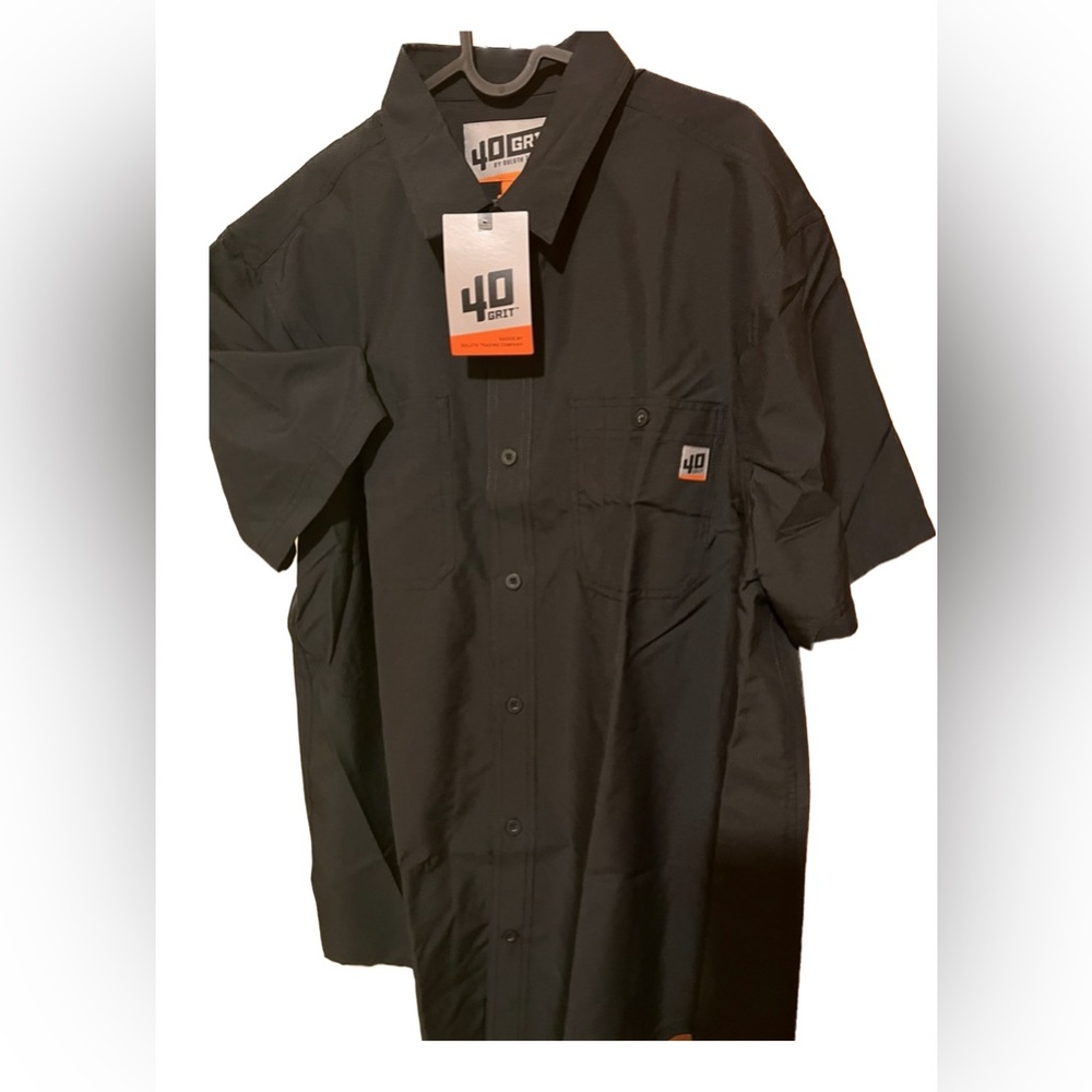 40 Grit by Duluth Trading Mens black short sleeve button down shirt size medium
